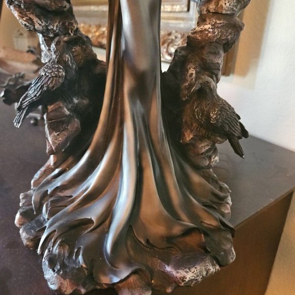 Gothic Dark Angel Queen with Raven See More by Trinx.Very Detailed 22.5'' H X 8D - Picture 8 of 10